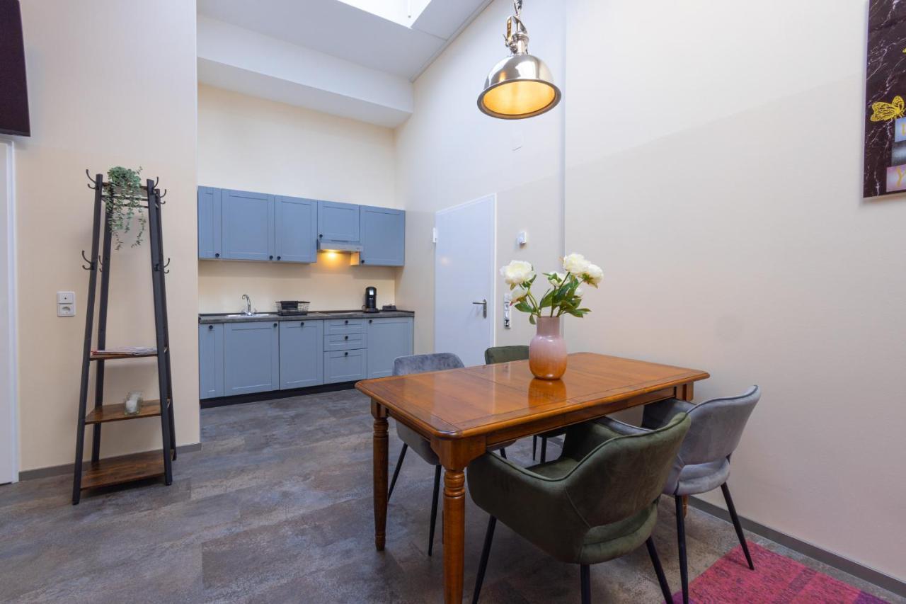Fabric Apartments 데틴겐안데에름스 외부 사진